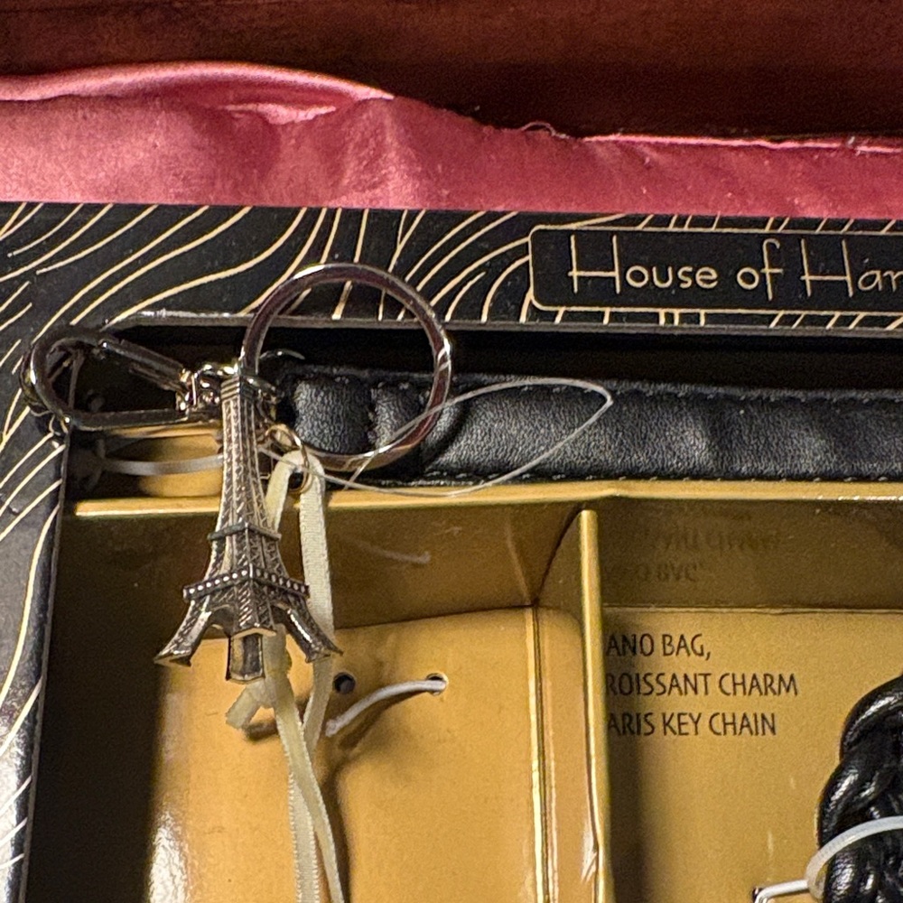 House of Harlow 1960 Black Nano Purse & Paris Keychain Gift Set - Picture 4 of 6